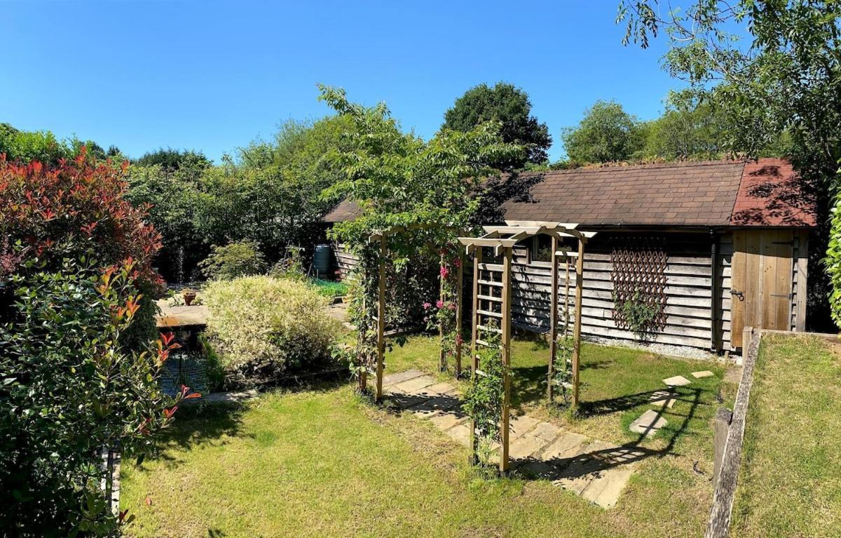 The Tool Shed Nestled In Idyllic Countryside